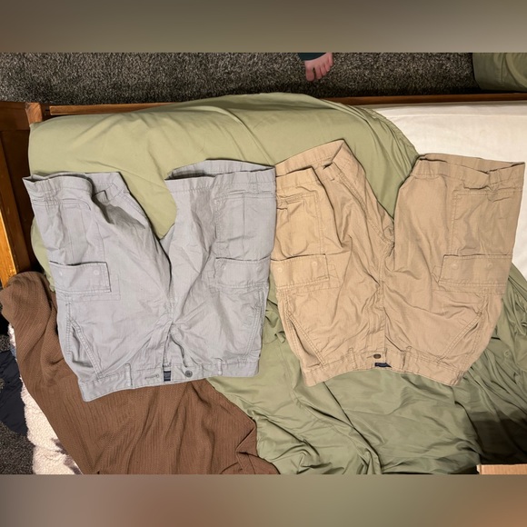 Levi cargo shorts size 29 - Picture 3 of 5